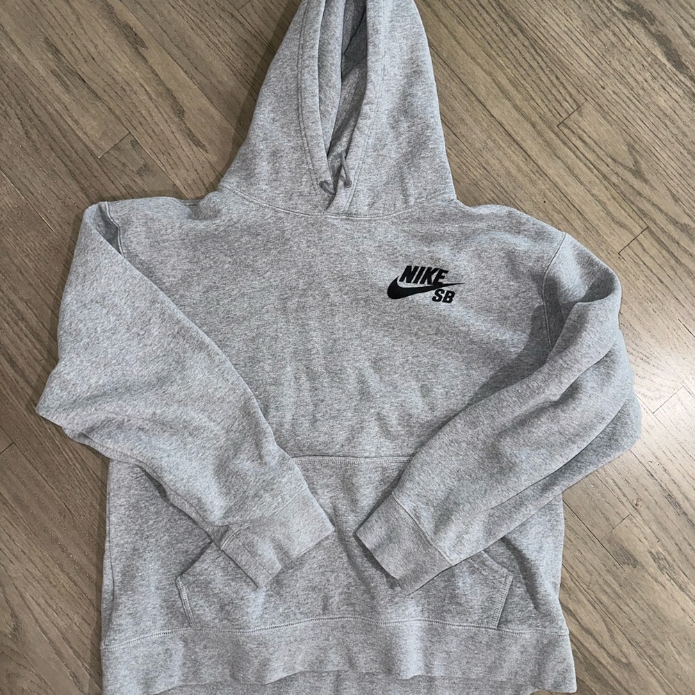 GUC NIKE SB KIDS HOODIE SIZE XL